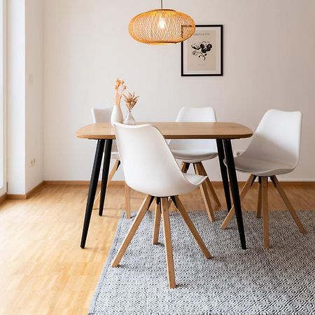 Altstadt Apartment 2 Zimmer Am Weibermarkt รอยท์ลิงเงน ภายนอก รูปภาพ